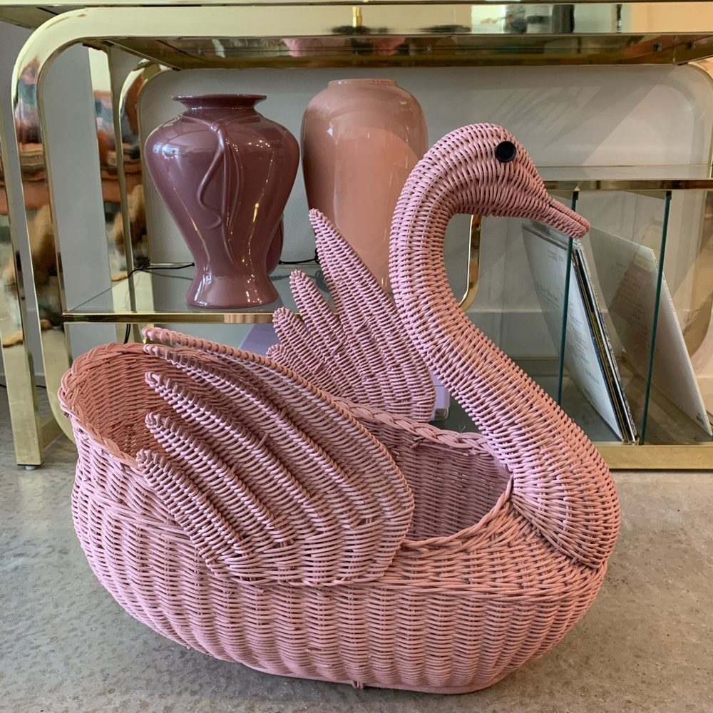 Vintage Large Pink Wicker Swan Basket